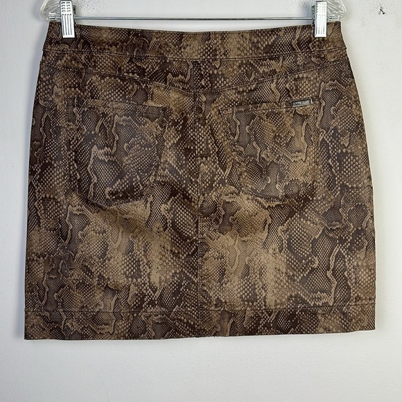 NWOT White House Black Market Print Coated Boot Skirt Viper Ravine 10P Stretch - Picture 11 of 16